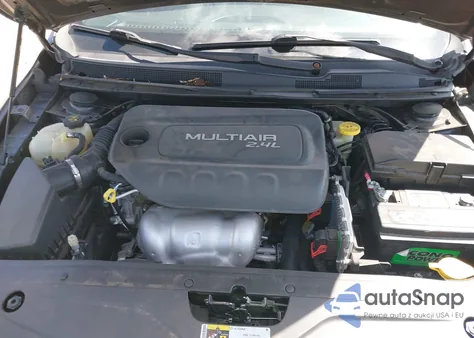 2015 Chrysler 200 S z USA, uszkodzony, nr VIN 1C3CCCBB4FN657842